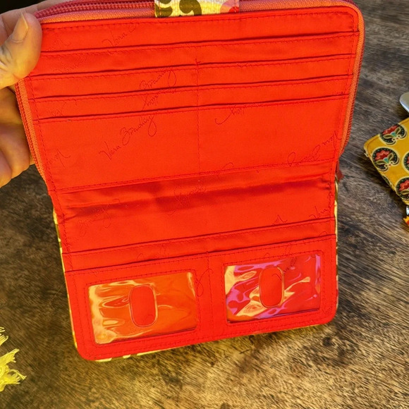 Set of 2 Vera Bradley wallets / bag - Picture 10 of 10